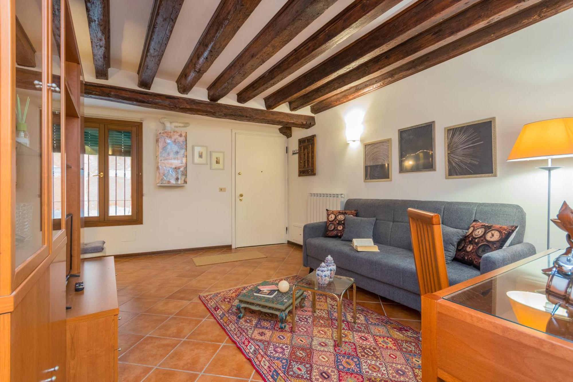 Garibaldi Apartment